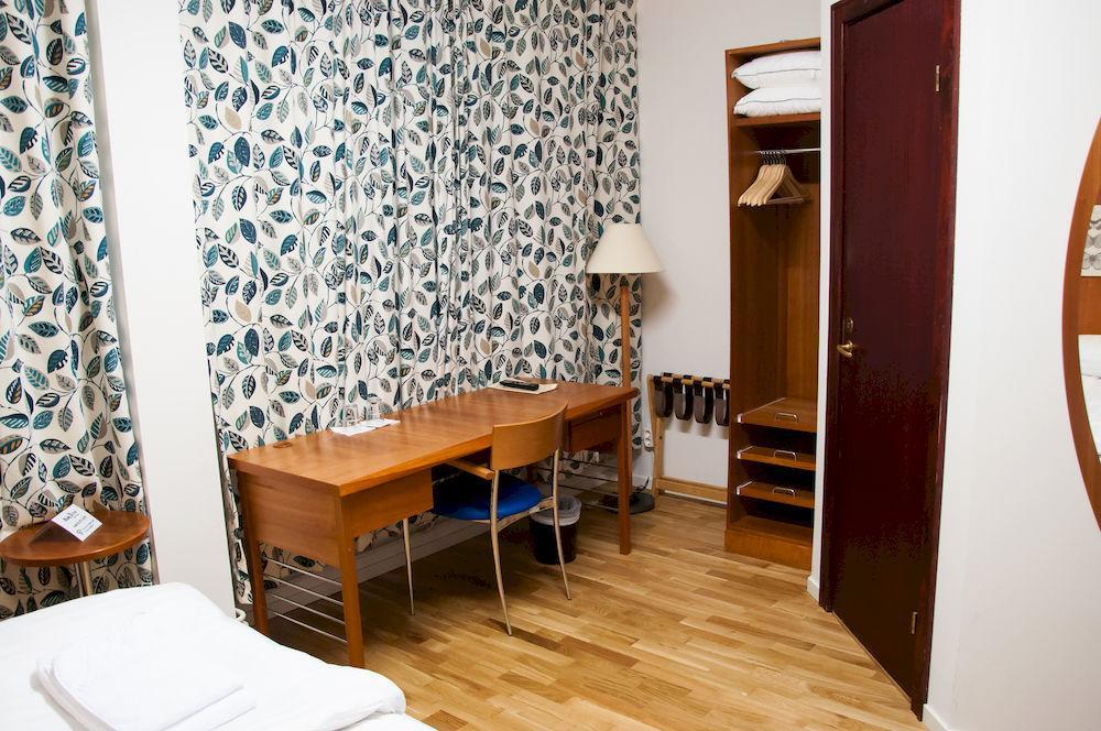 Stay Xtra Hotel Kista Stockholm Exterior photo